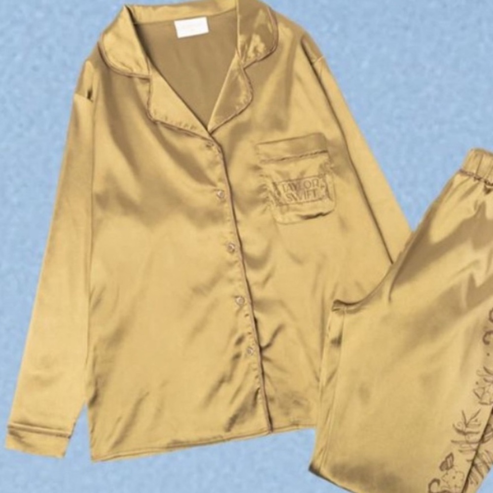 Taylor Swift Fearless Satin PJS